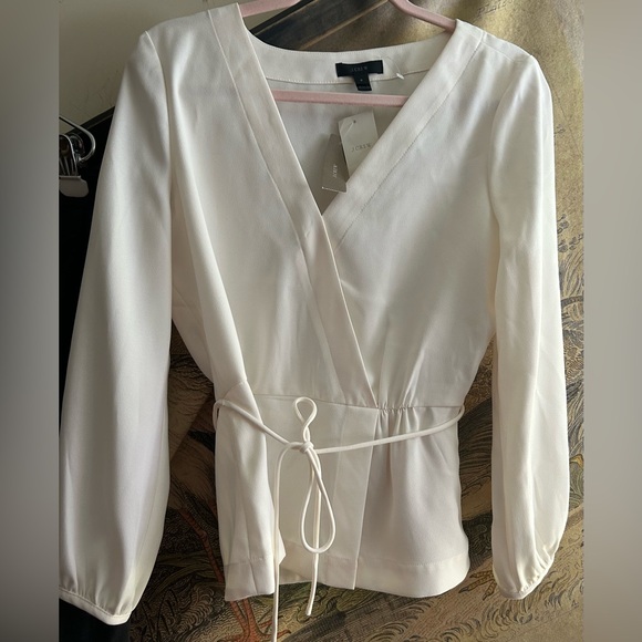 New J Crew Ivory Faux Wrap Top Blouse SZ 8 - Picture 3 of 12